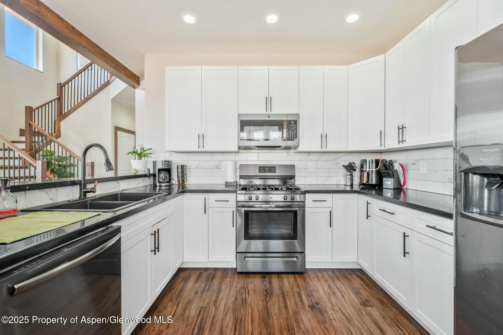 Hayden, Colorado, 81639, United States, 4 Bedrooms Bedrooms, ,3 BathroomsBathrooms,Residential,For Sale,1762496