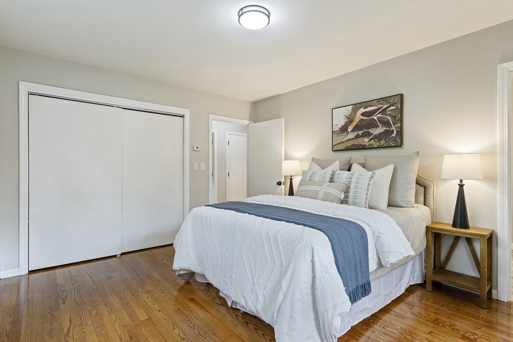 Mansfield, Massachusetts, 02048, United States, 4 Bedrooms Bedrooms, ,2 BathroomsBathrooms,Residential,For Sale,1942588