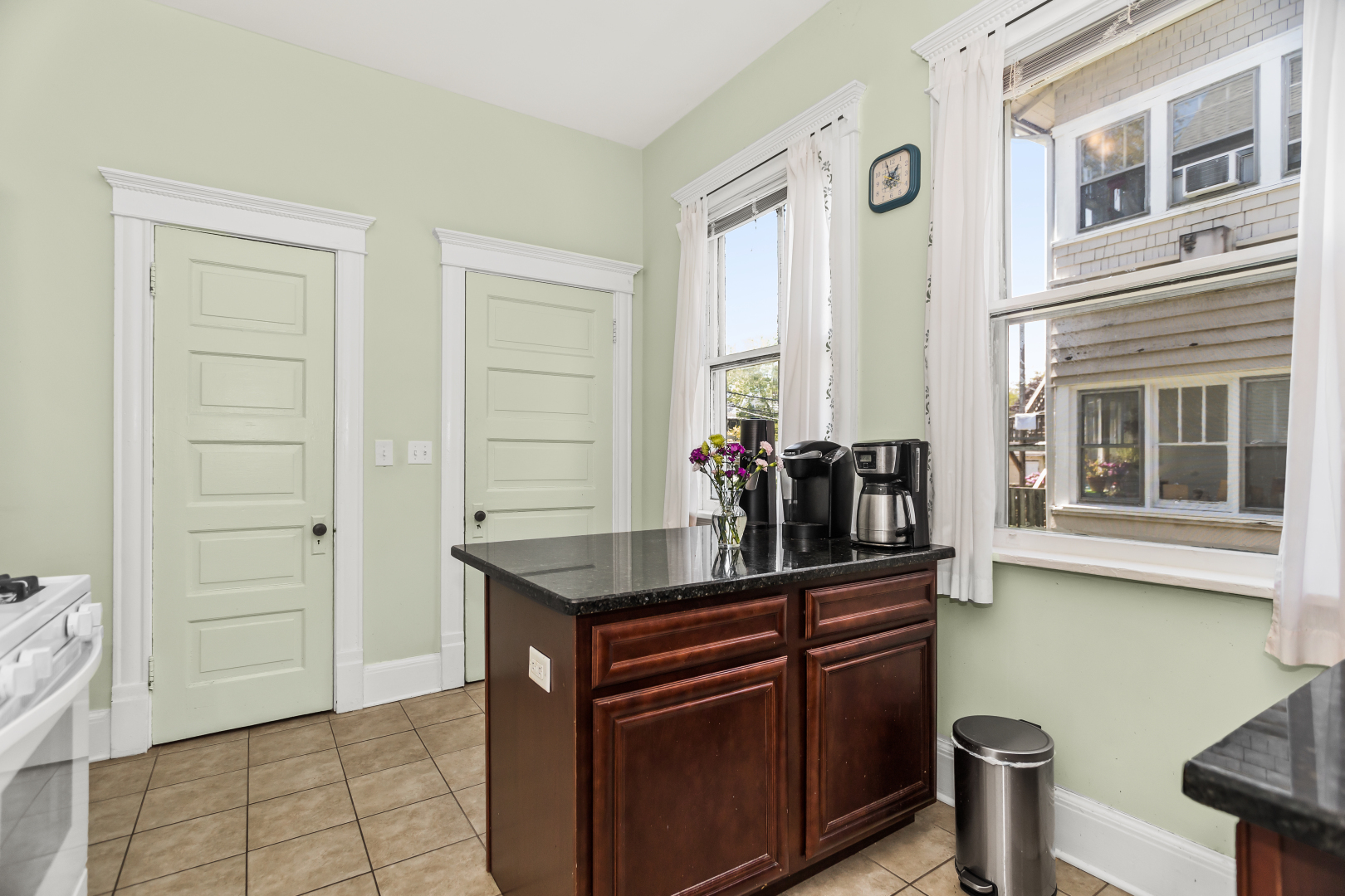 Evanston, Illinois, 60202, United States, 4 Bedrooms Bedrooms, ,1 BathroomBathrooms,Residential,For Sale,1903788