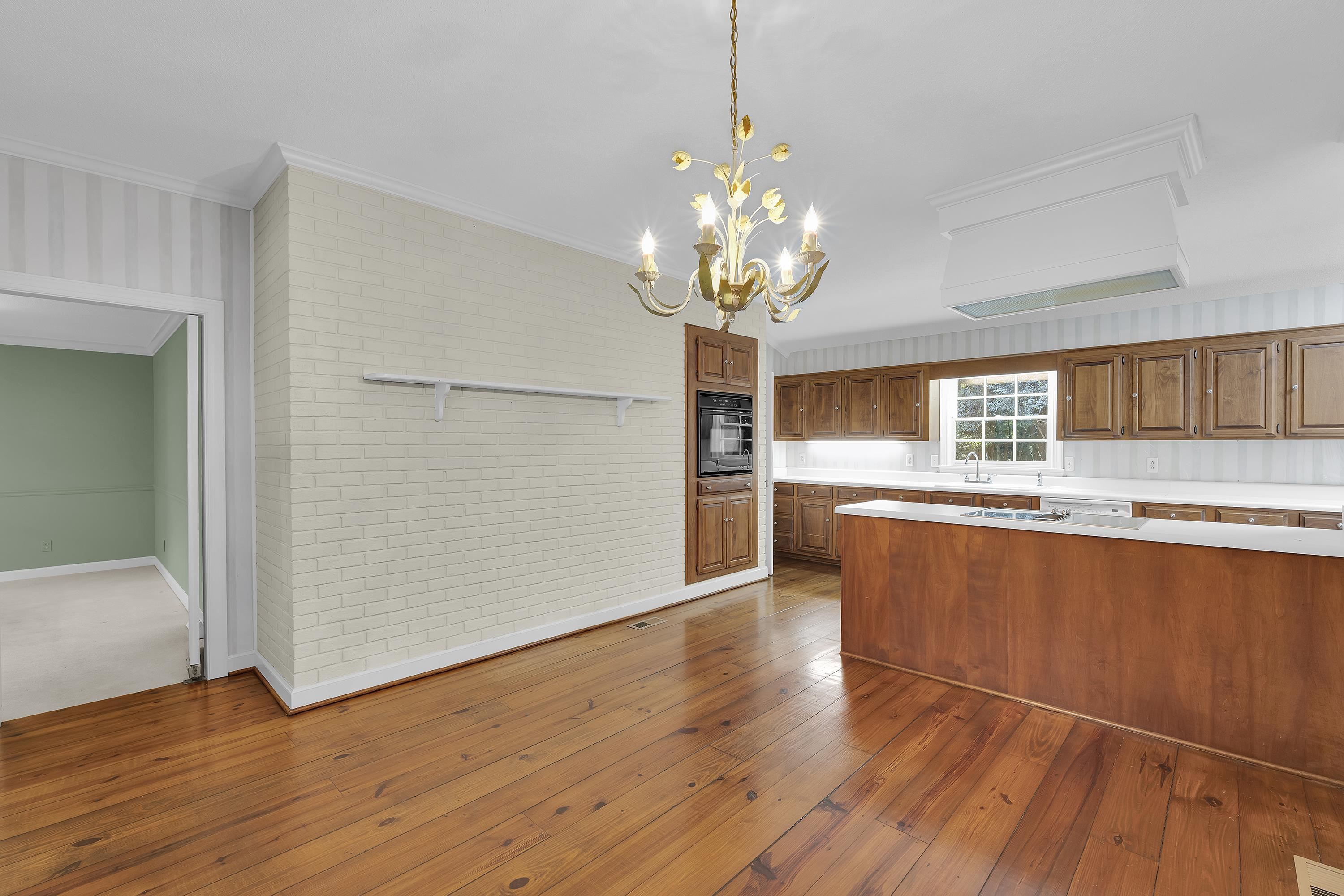 Spartanburg, South Carolina, 29302, United States, 4 Bedrooms Bedrooms, ,3 BathroomsBathrooms,Residential,For Sale,1907438