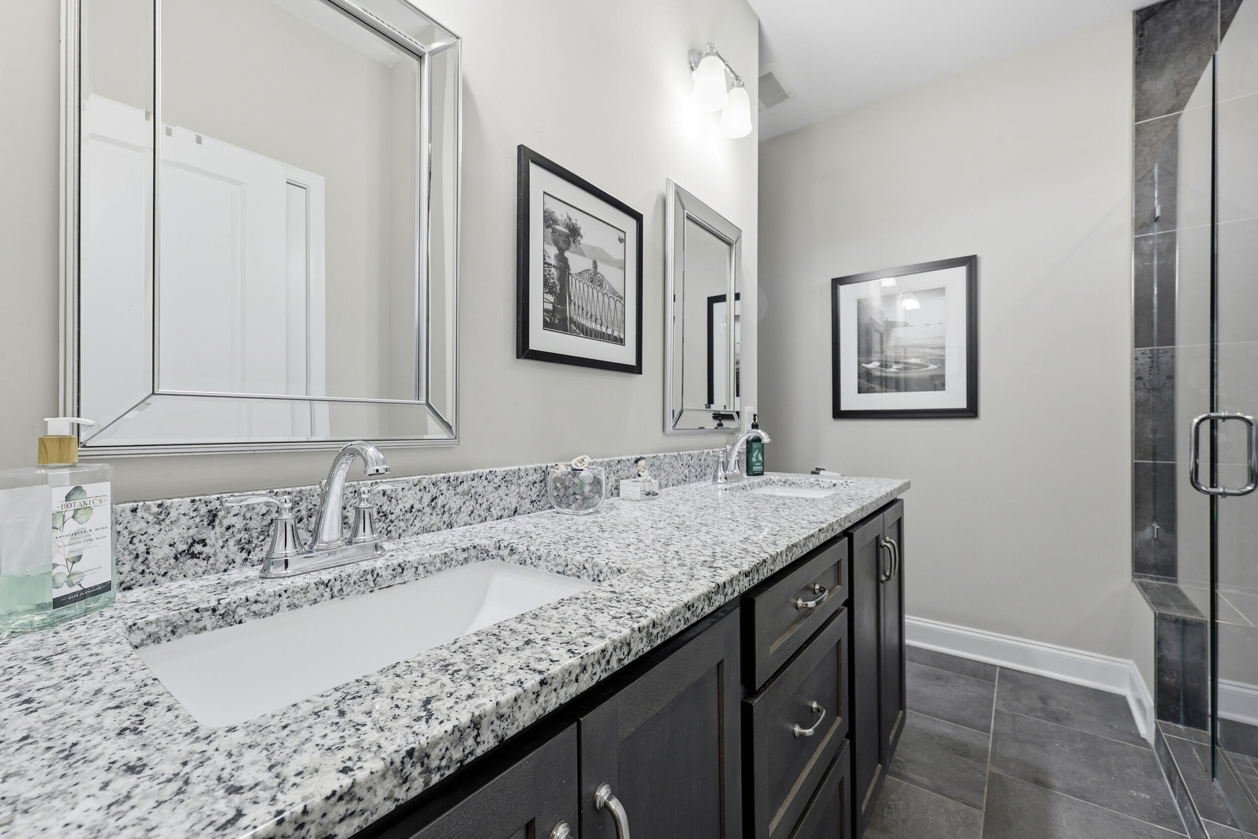 Mount Pleasant, South Carolina, 29466, United States, 3 Bedrooms Bedrooms, ,2 BathroomsBathrooms,Residential,For Sale,1992922