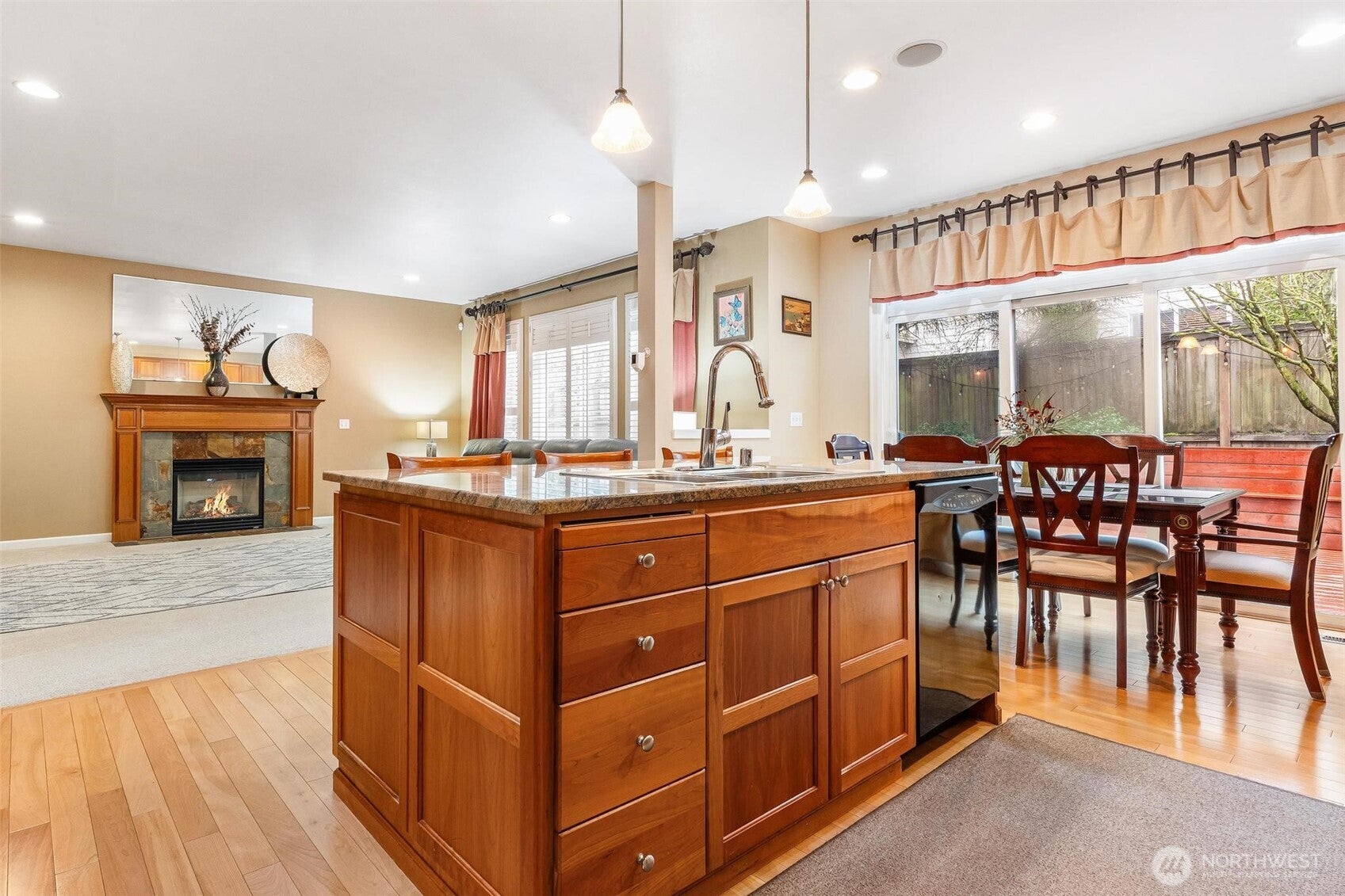 Mill Creek, Washington, 98012, United States, 5 Bedrooms Bedrooms, ,2 BathroomsBathrooms,Residential,For Sale,2034183
