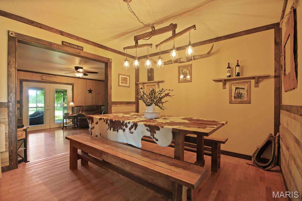 Lebanon, Missouri, 65536, United States, 3 Bedrooms Bedrooms, ,2 BathroomsBathrooms,Residential,For Sale,1982257