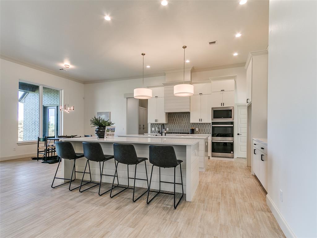 Blanchard, Oklahoma, 73010, United States, 4 Bedrooms Bedrooms, ,4 BathroomsBathrooms,Residential,For Sale,1982275