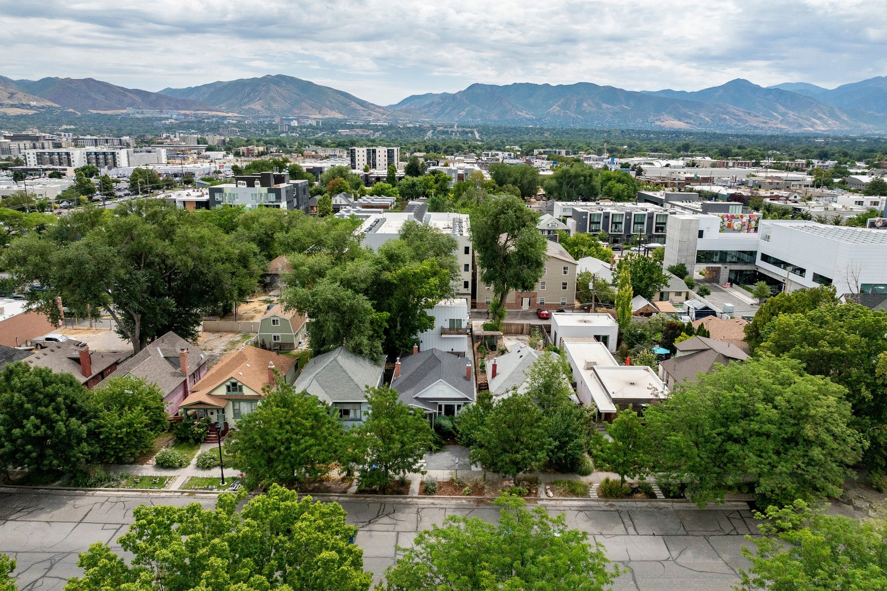  Central 9th Victorian & Accessory Dwelling Unit with Short- Term Rental Zoning - 物件實景
