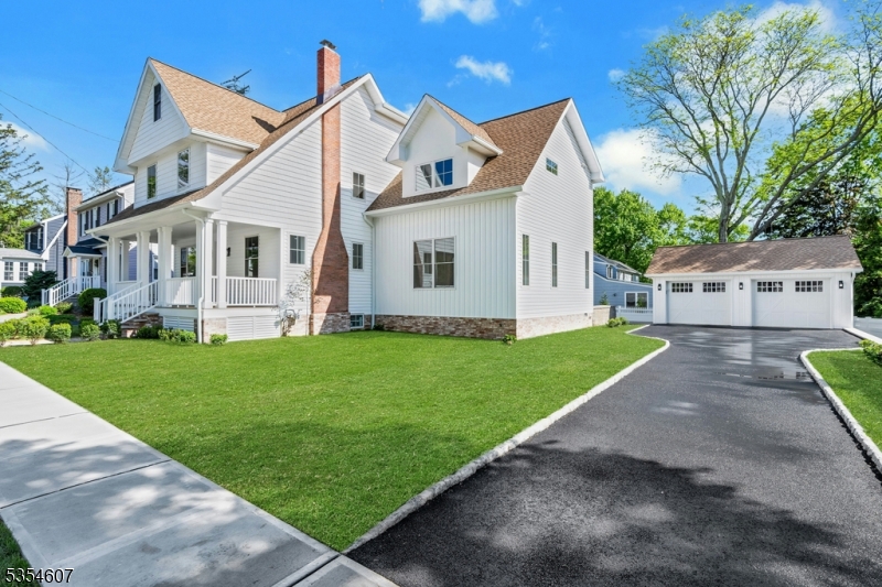 Chatham Boro, New Jersey, 07928, United States, 5 Bedrooms Bedrooms, ,5 BathroomsBathrooms,Residential,For Sale,1805398