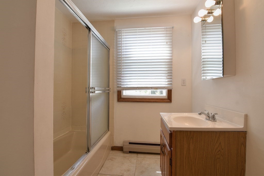 20 Fairview St, Quincy, Massachusetts, 02169, United States, 5 Bedrooms Bedrooms, ,4 BathroomsBathrooms,Residential,For Sale,20 Fairview St,1010542
