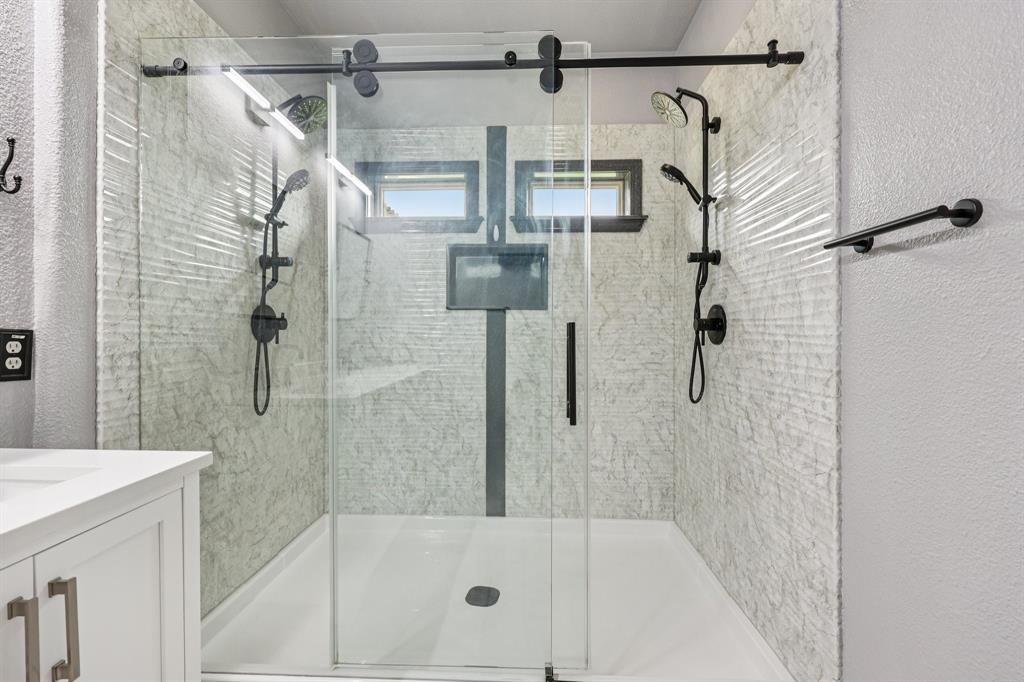 Cedar Hill, Texas, 75104, United States, 3 Bedrooms Bedrooms, ,3 BathroomsBathrooms,Residential,For Sale,1943408
