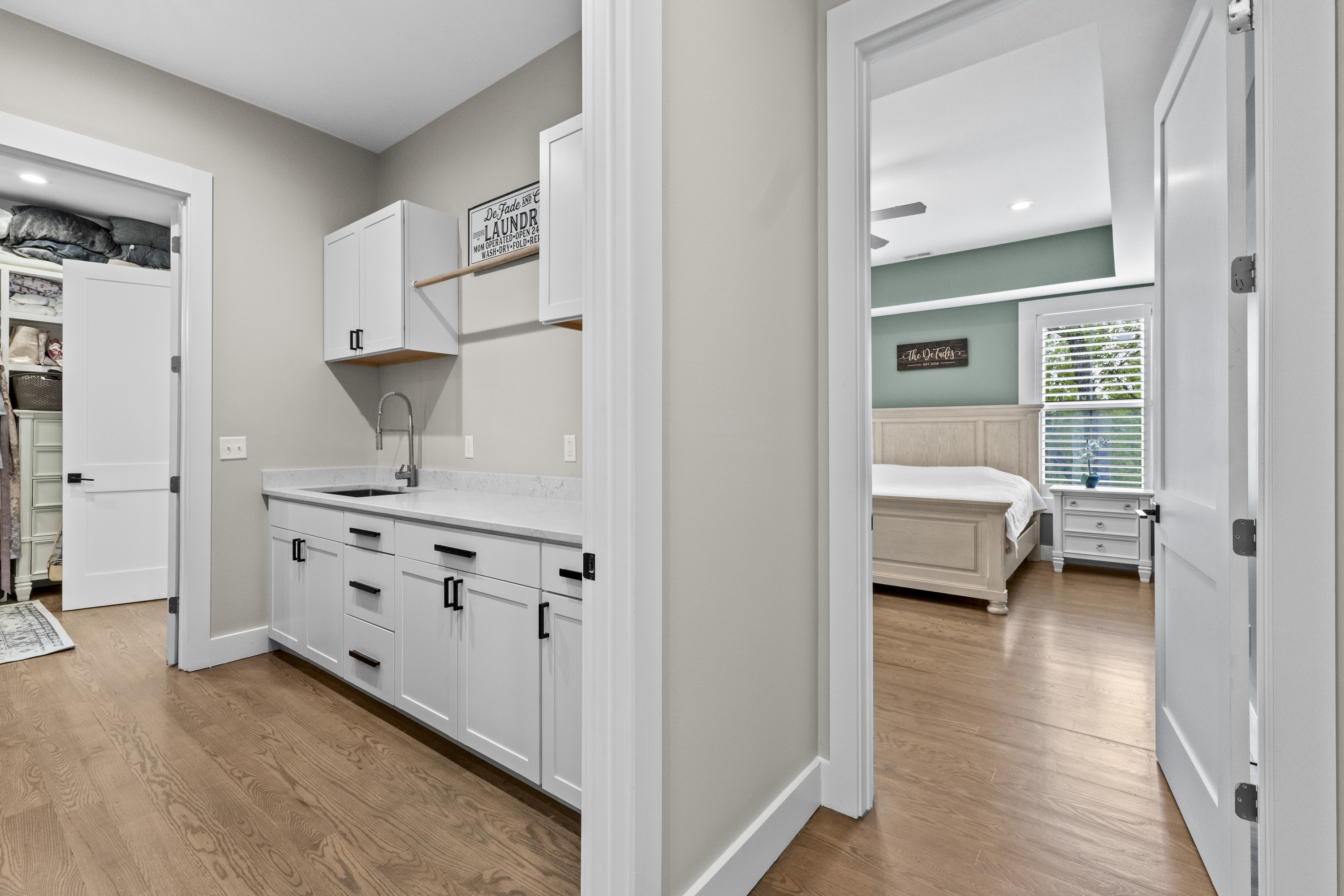 Huntington, West Virginia, 25701, United States, 6 Bedrooms Bedrooms, ,6 BathroomsBathrooms,Residential,For Sale,1977823