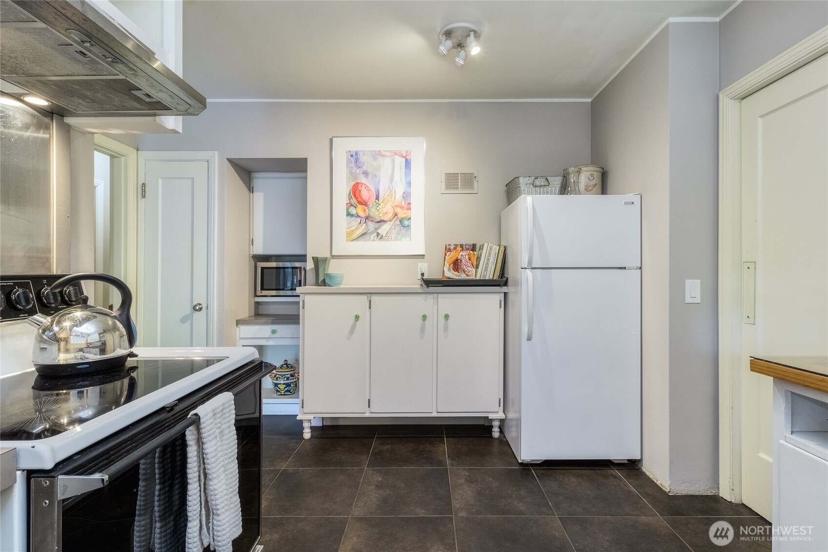 Walla Walla, Washington, 99362, United States, 4 Bedrooms Bedrooms, ,2 BathroomsBathrooms,Residential,For Sale,1868266