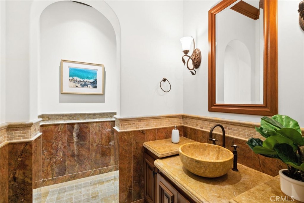 Irvine, California, 92603, United States, 6 Bedrooms Bedrooms, ,8 BathroomsBathrooms,Residential,For Sale,1840658