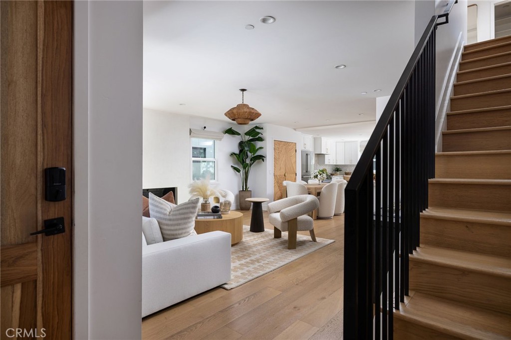 Seal Beach, California, 90740, United States, 5 Bedrooms Bedrooms, ,3 BathroomsBathrooms,Residential,For Sale,1988000