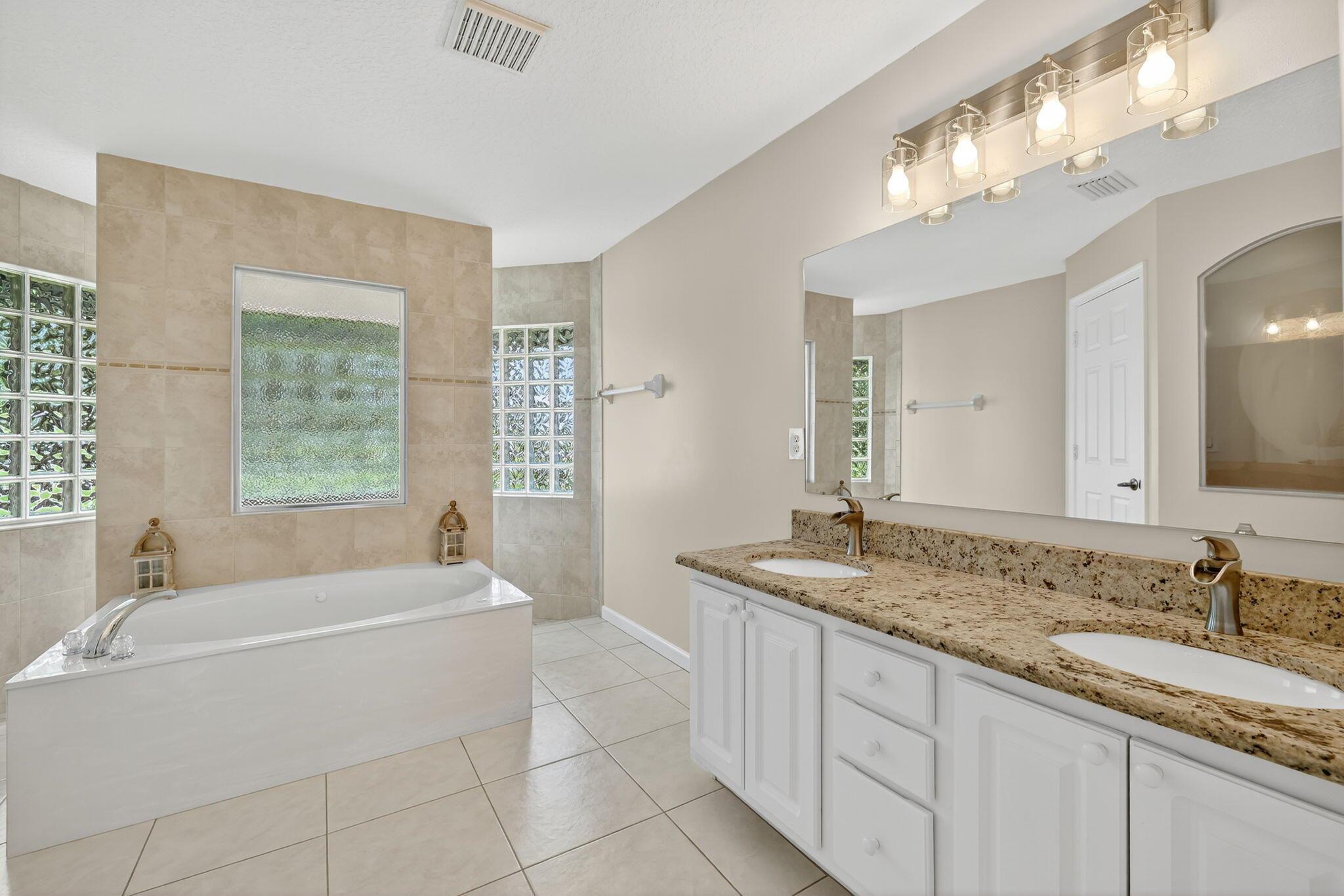 Port St Lucie, Florida, 34953, United States, 3 Bedrooms Bedrooms, ,2 BathroomsBathrooms,Residential,For Sale,1897358