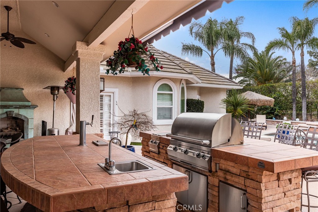 Upland, California, 91784, United States, 5 Bedrooms Bedrooms, ,6 BathroomsBathrooms,Residential,For Sale,2016582