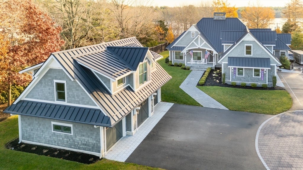 Carver, Massachusetts, 02330, United States, 5 Bedrooms Bedrooms, ,6 BathroomsBathrooms,Residential,For Sale,2005561