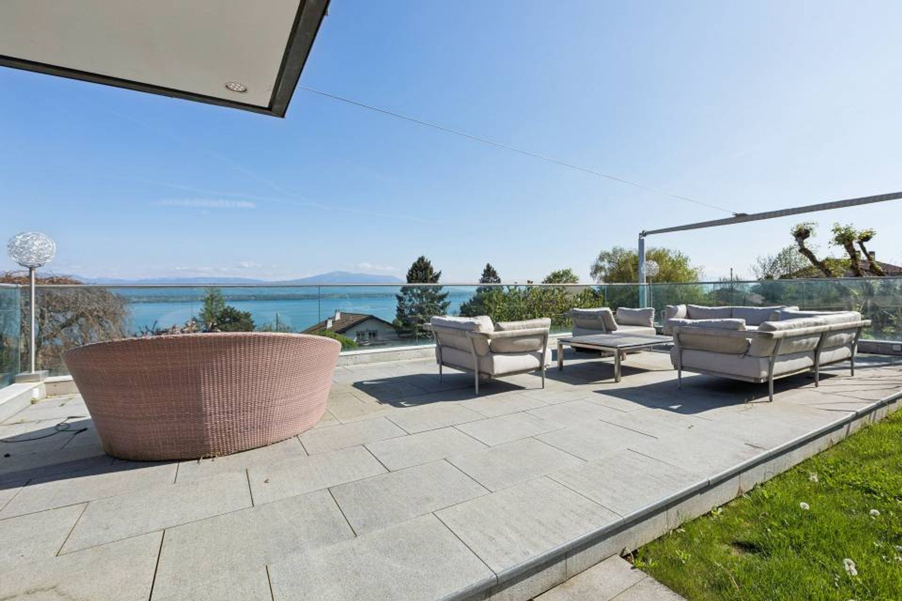  EXCEPTIONAL VILLA WITH BREATHTAKING LAKE VIEW - 物件實景