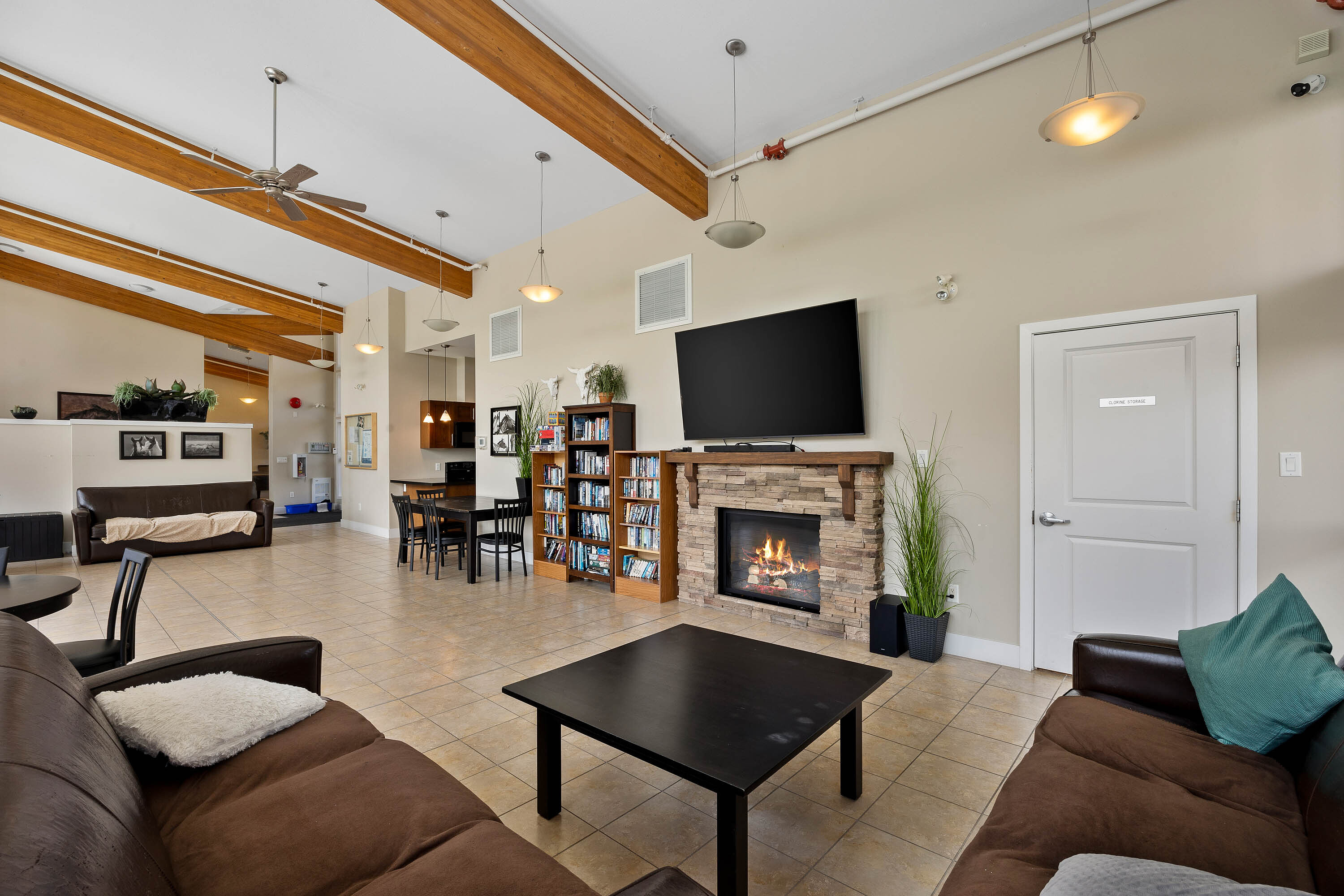  Glorious Townhouse in Tobiano - 物件實景