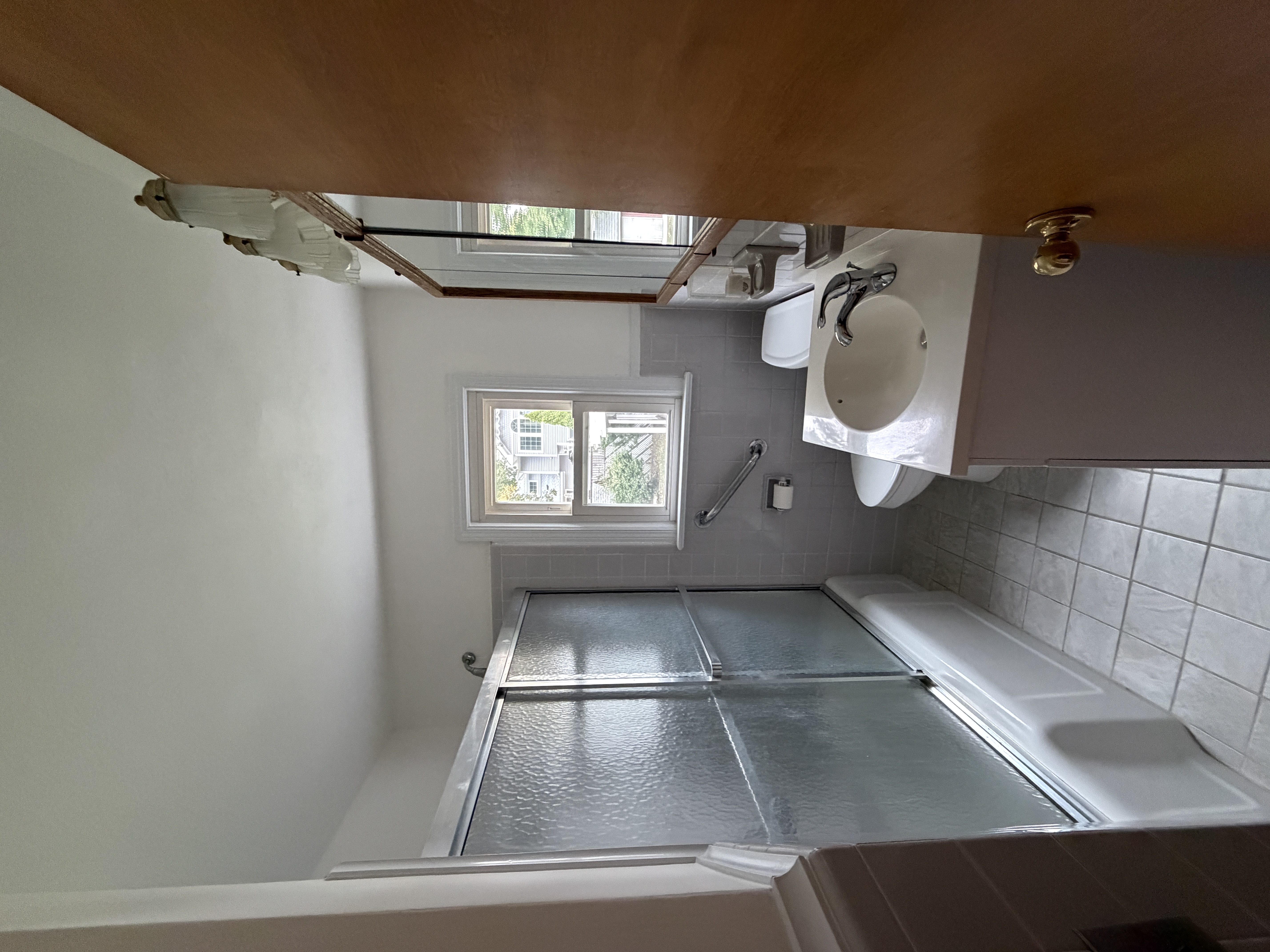 Westwood, New Jersey, 07675, United States, 2 Bedrooms Bedrooms, ,1 BathroomBathrooms,Residential,For Sale,1988560