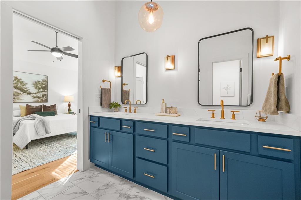 Atlanta, Georgia, 30315, United States, 3 Bedrooms Bedrooms, ,3 BathroomsBathrooms,Residential,For Sale,1966539