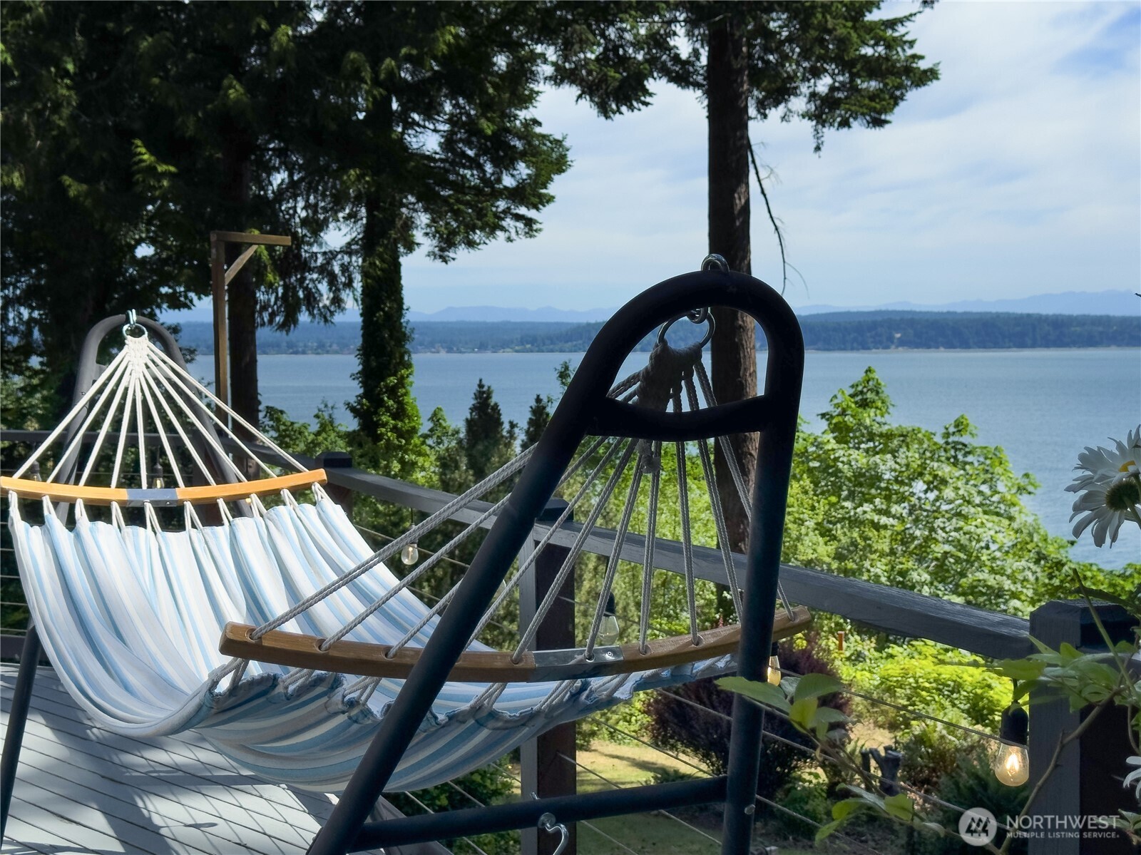 Hat Island, Washington, 98206, United States, 4 Bedrooms Bedrooms, ,2 BathroomsBathrooms,Residential,For Sale,1978388