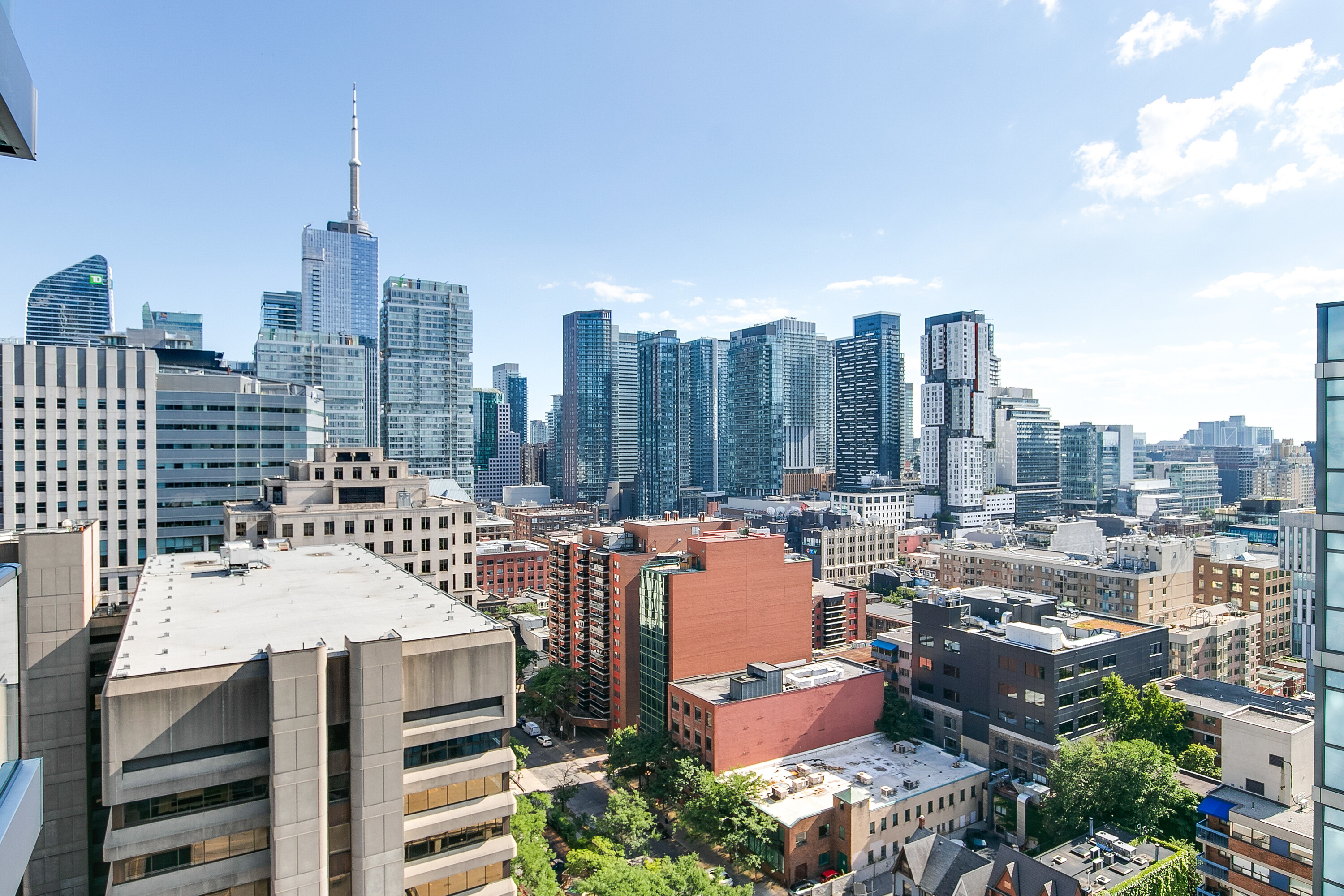  210 Simcoe Street - 物件實景
