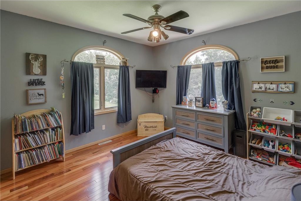 Motley, Minnesota, 56466, United States, 5 Bedrooms Bedrooms, ,3 BathroomsBathrooms,Residential,For Sale,1975318