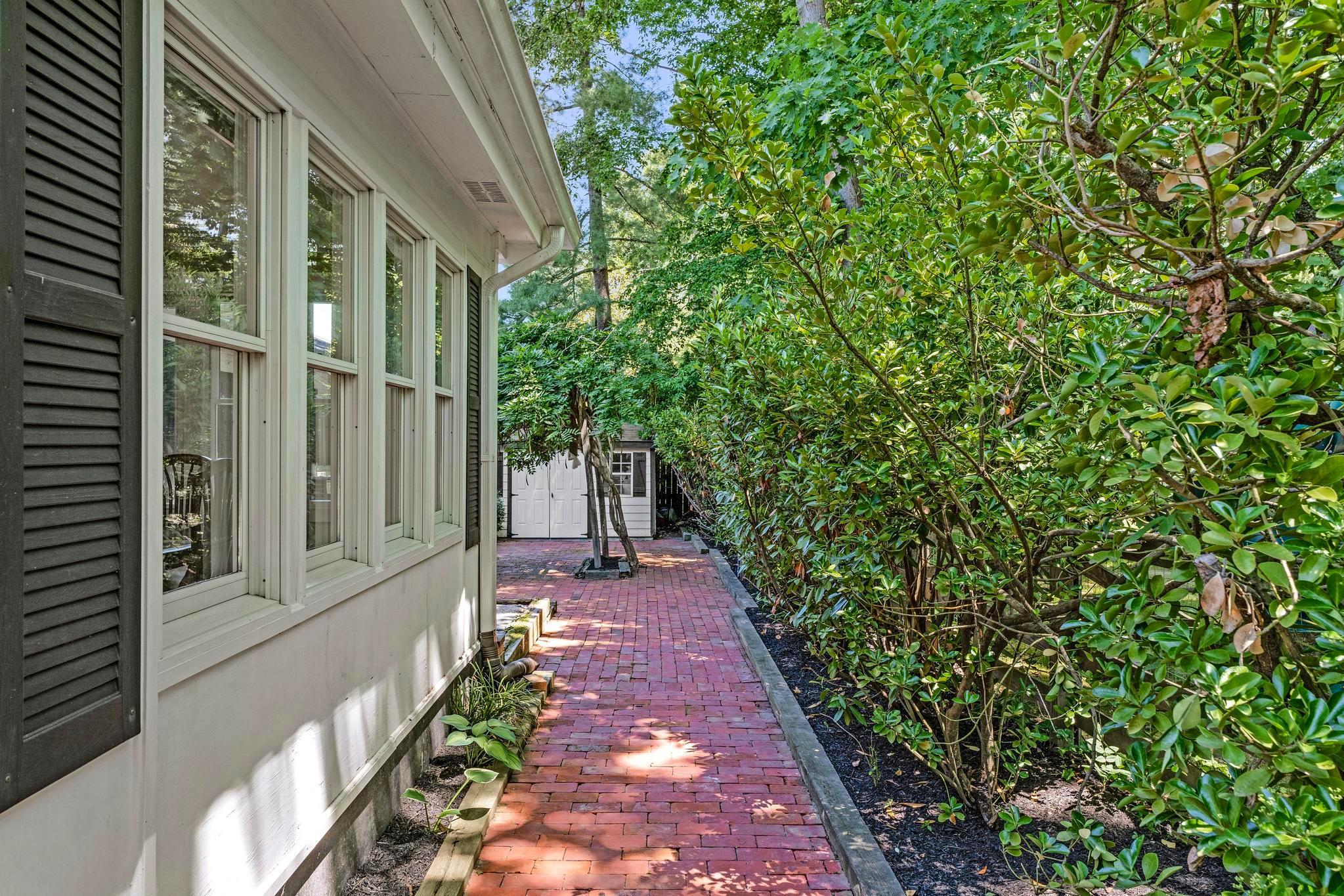  8601 Mount Zephyr Drive, Alexandria, VA, 22309 - 物件實景