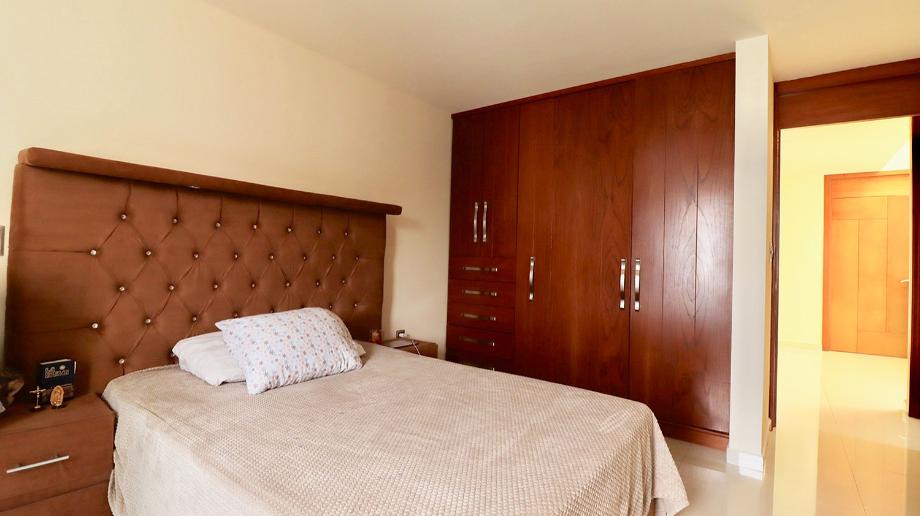 Morelia, Michoacán de Ocampo, 58270, Mexico, 5 Bedrooms Bedrooms, ,4 BathroomsBathrooms,Residential,For Sale,1918215