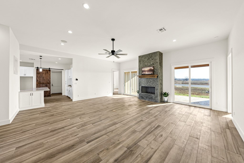 Kerrville, Texas, 78028, United States, 3 Bedrooms Bedrooms, ,3 BathroomsBathrooms,Residential,For Sale,2025103