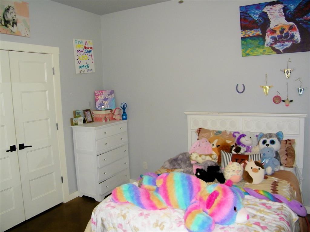 Kingfisher, Oklahoma, 73750, United States, 4 Bedrooms Bedrooms, ,3 BathroomsBathrooms,Residential,For Sale,2005459