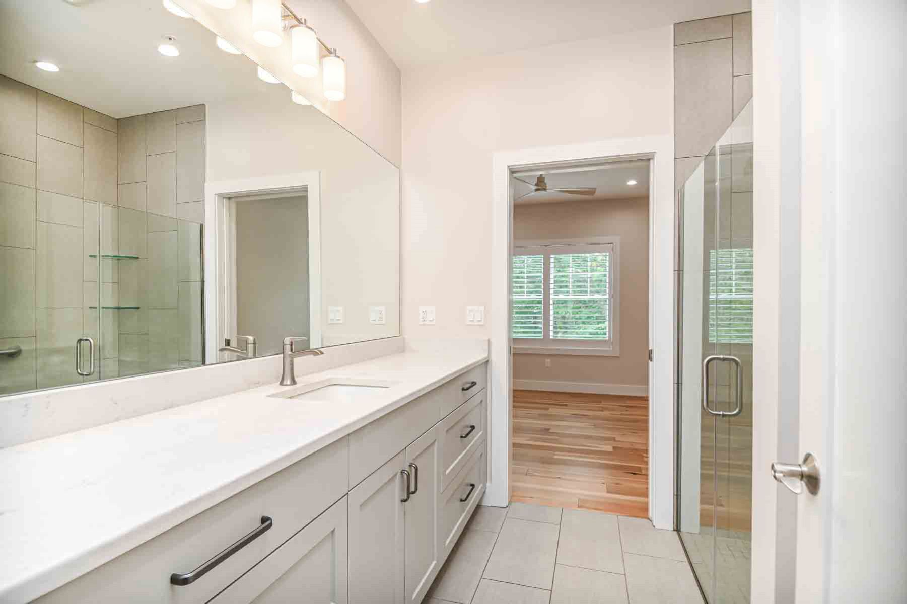  960 Sagamore Avenue, Unit 23 - 物件實景