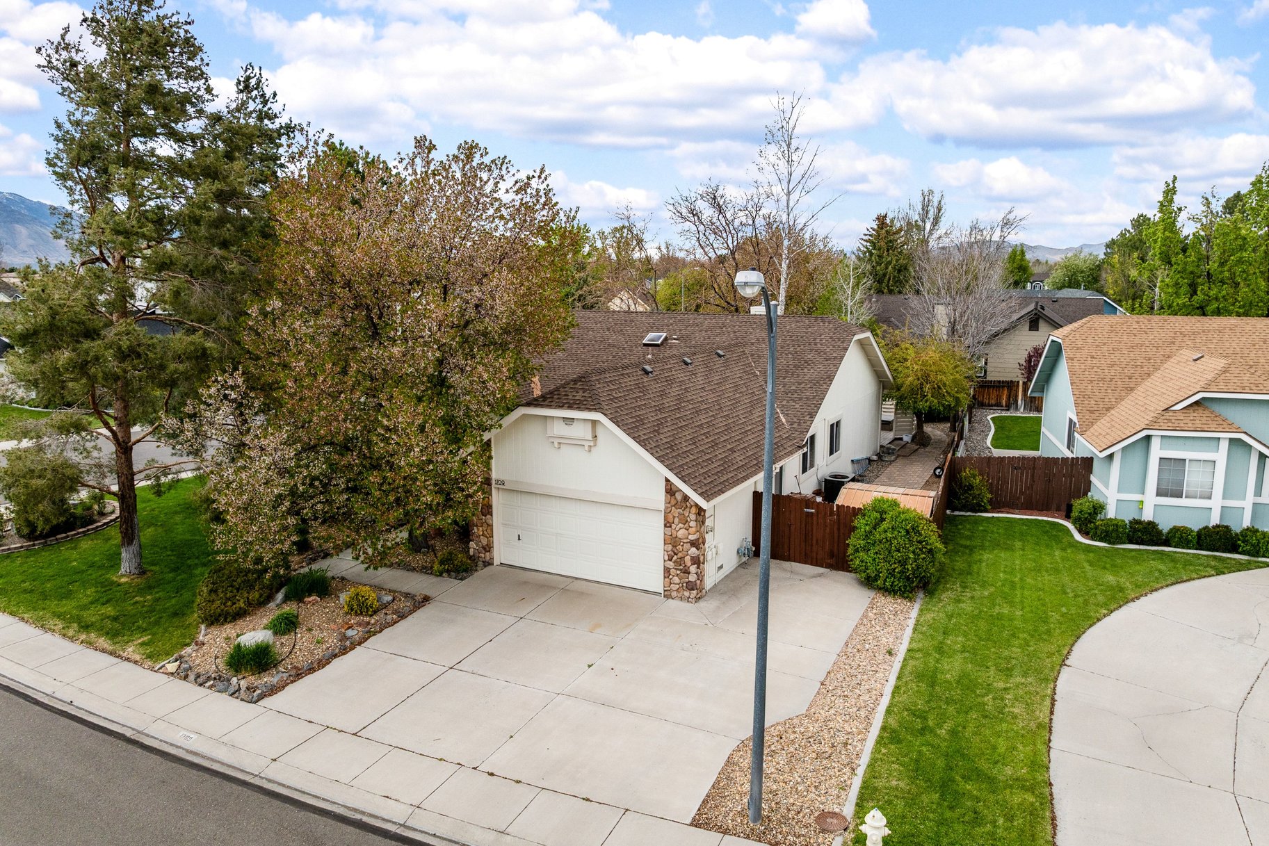  Windhaven Home with Designer Kitchen and Extensive Upgrades - 物件實景