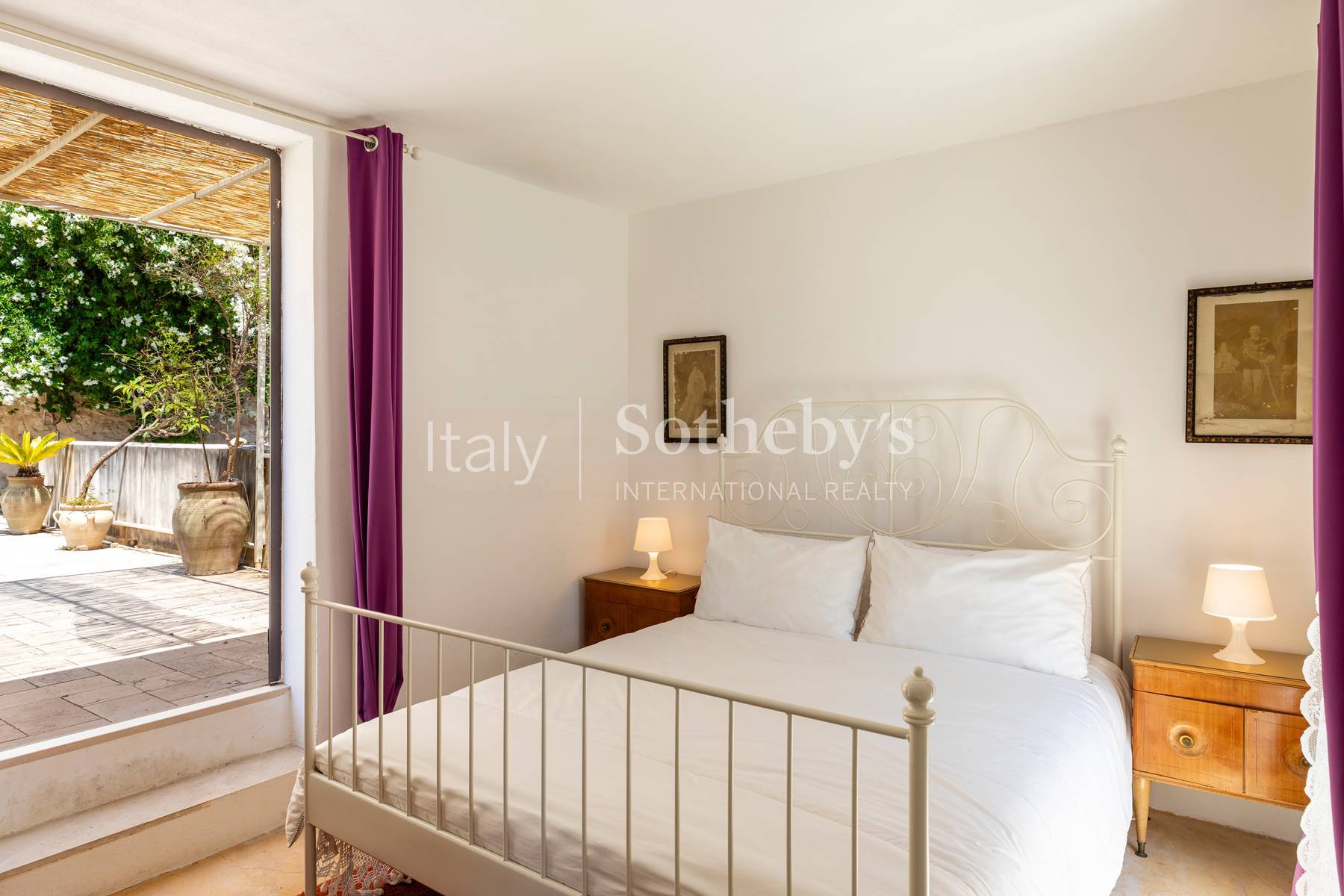  Detached property with a terrace, just a stone’s throw from the historic - 物件實景
