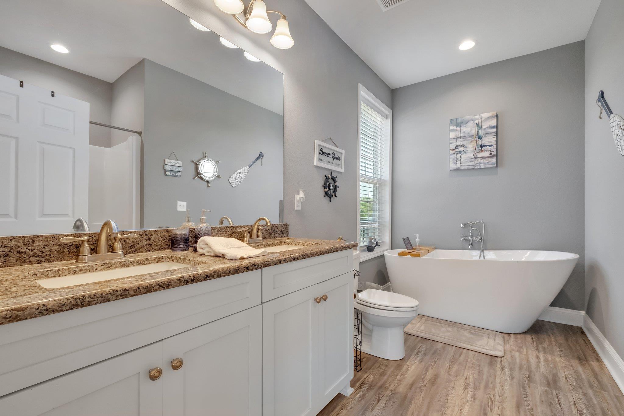 Alligator Point, Florida, 32346, United States, 4 Bedrooms Bedrooms, ,3 BathroomsBathrooms,Residential,For Sale,1805560