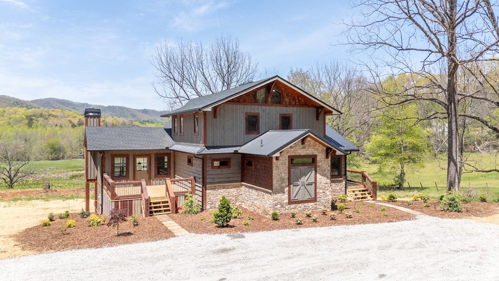 Blue Ridge, Georgia, 30513, United States, 4 Bedrooms Bedrooms, ,4 BathroomsBathrooms,Residential,For Sale,1804354