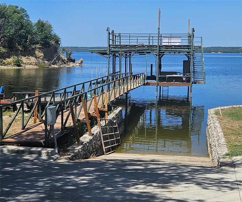Lake Bridgeport, Texas, 76426, United States, 3 Bedrooms Bedrooms, ,2 BathroomsBathrooms,Residential,For Sale,1944908