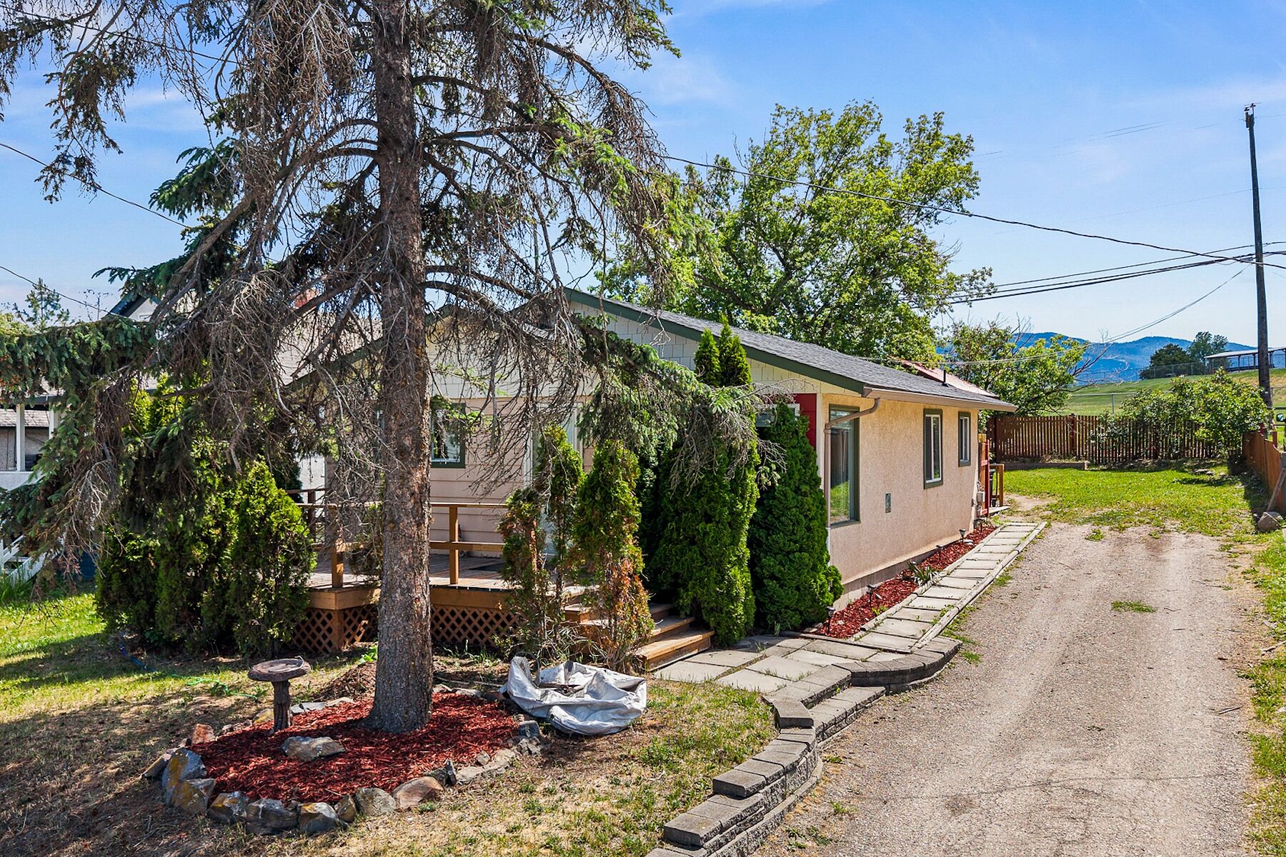  Two Bedroom Vernon Home - 物件實景