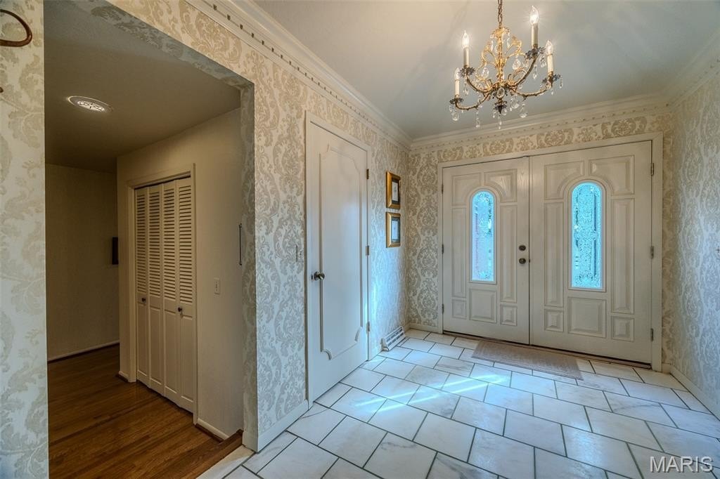 Lebanon, Missouri, 65536, United States, 5 Bedrooms Bedrooms, ,5 BathroomsBathrooms,Residential,For Sale,1973861