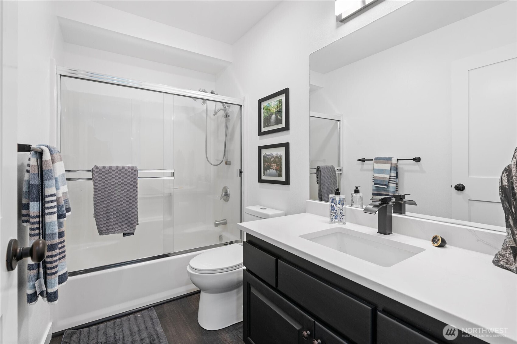 Renton, Washington, 98059, United States, 3 Bedrooms Bedrooms, ,2 BathroomsBathrooms,Residential,For Sale,1846529