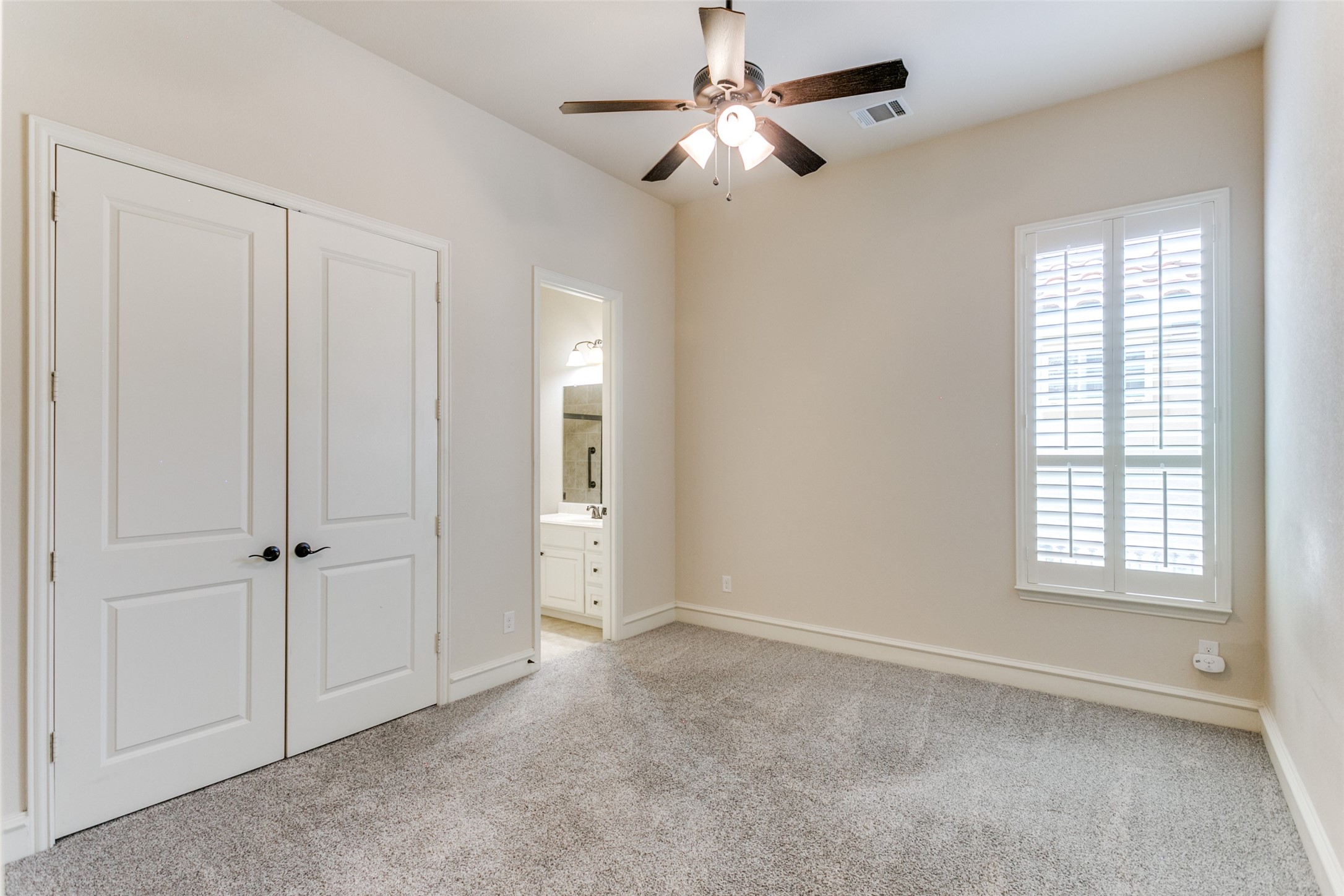 McKinney, Texas, 75070, United States, 3 Bedrooms Bedrooms, ,4 BathroomsBathrooms,Residential,For Sale,1804069