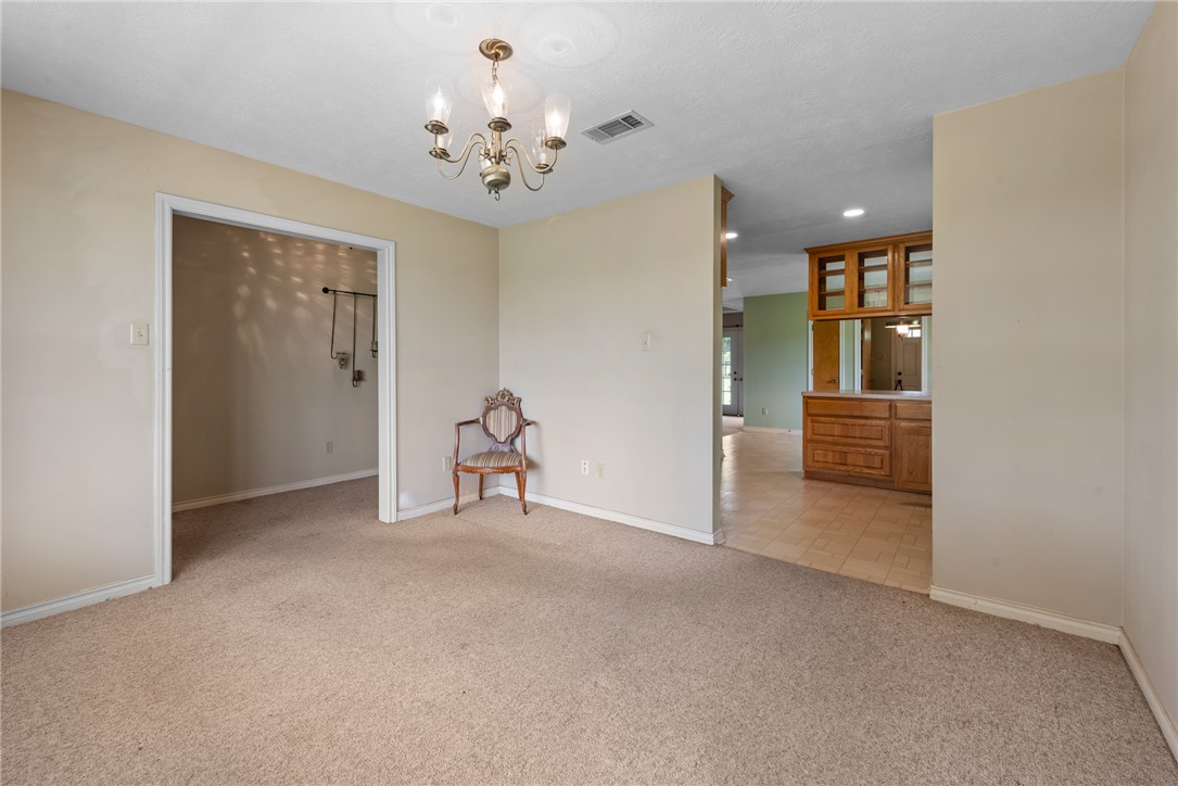 Bryan, Texas, 77808, United States, 4 Bedrooms Bedrooms, ,4 BathroomsBathrooms,Residential,For Sale,1975191