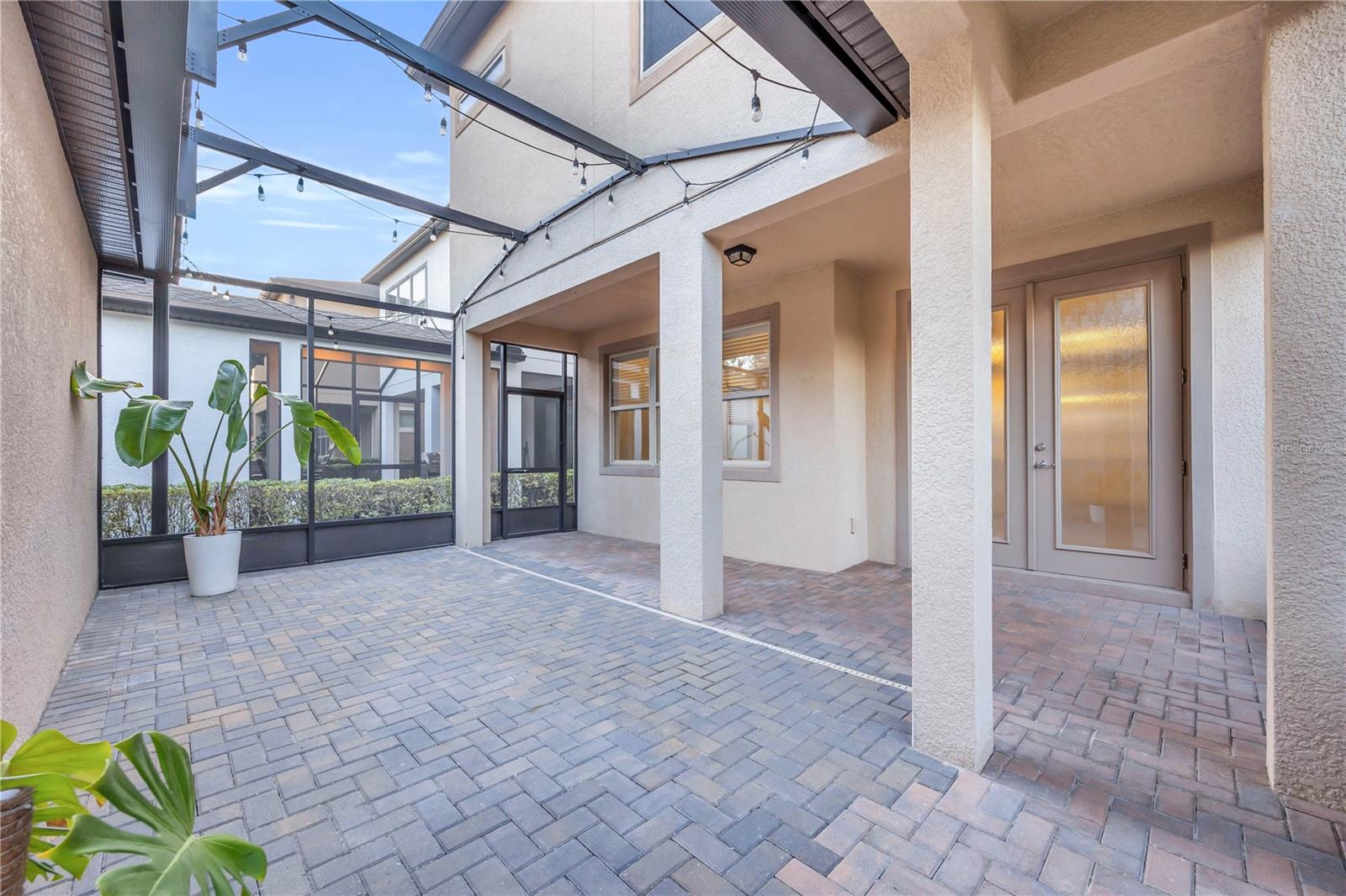 WINTER GARDEN, Florida, 34787, United States, 4 Bedrooms Bedrooms, ,3 BathroomsBathrooms,Residential,For Sale,1993845