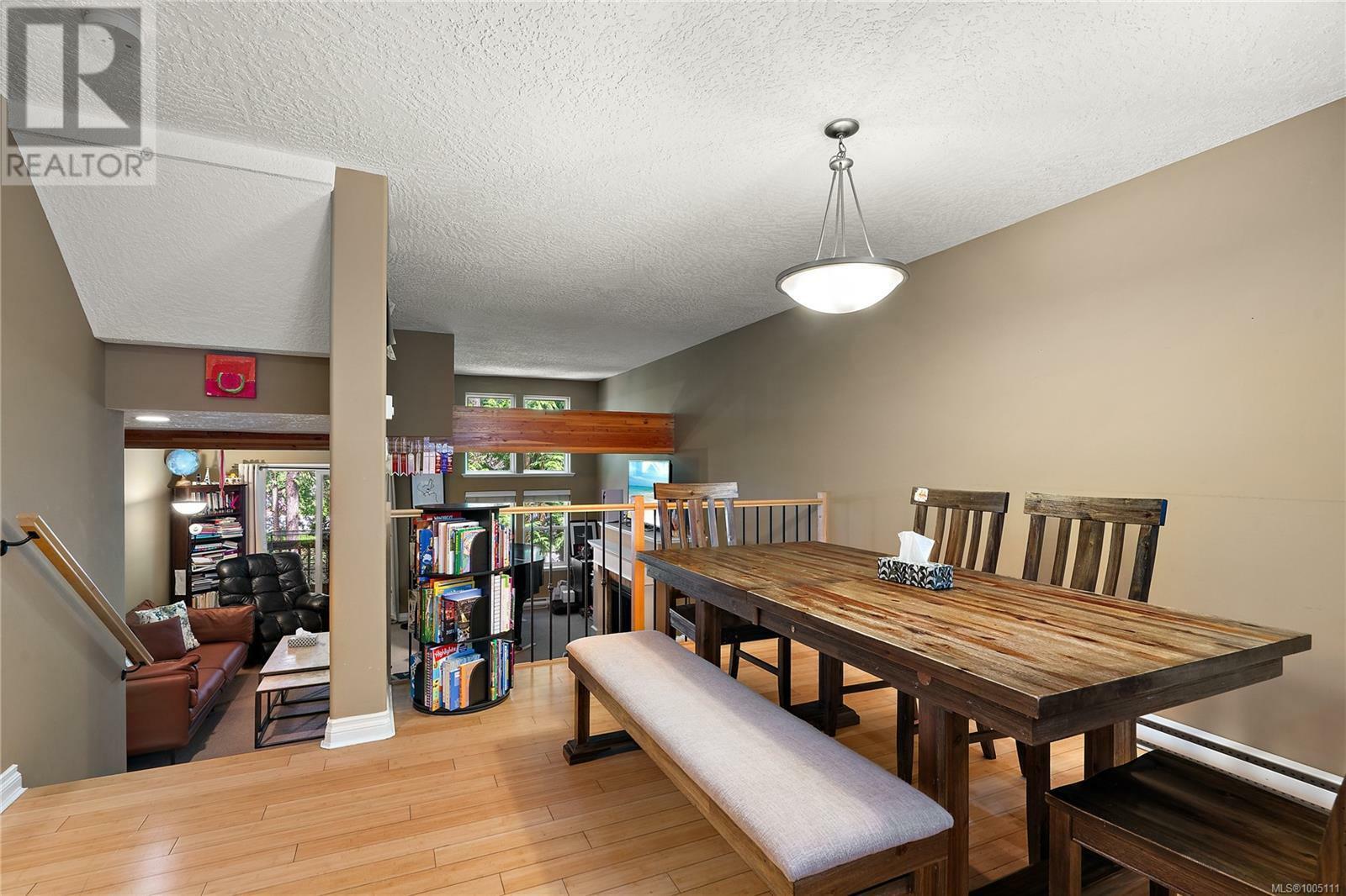 VICTORIA, British Columbia, V8T 0A3, CA, 3 Bedrooms Bedrooms, ,3 BathroomsBathrooms,Residential,For Sale,1883678