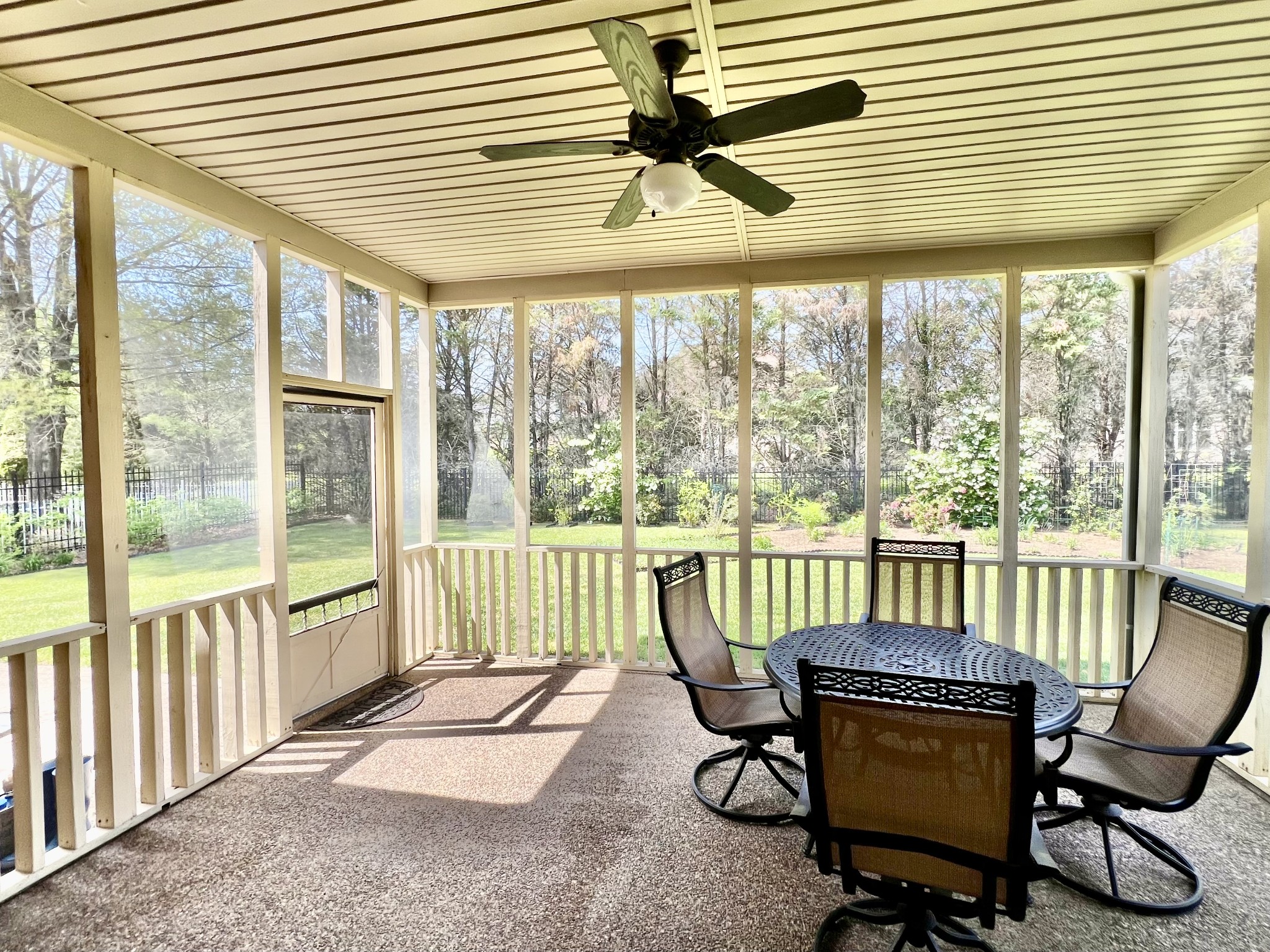  650 Bonita Pkwy S, Hendersonville, TN, 37075 - 物件實景