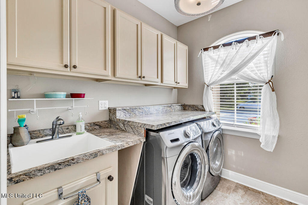 Long Beach, Mississippi, 39560, United States, 3 Bedrooms Bedrooms, ,2 BathroomsBathrooms,Residential,For Sale,1912558