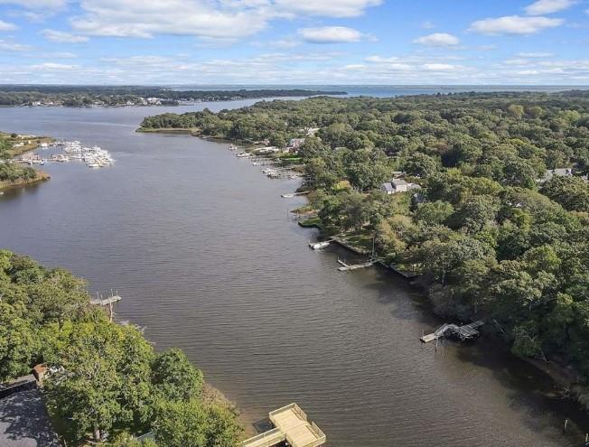 Mastic Beach, New York, 11951, United States, 3 Bedrooms Bedrooms, ,2 BathroomsBathrooms,Residential,For Sale,1973863