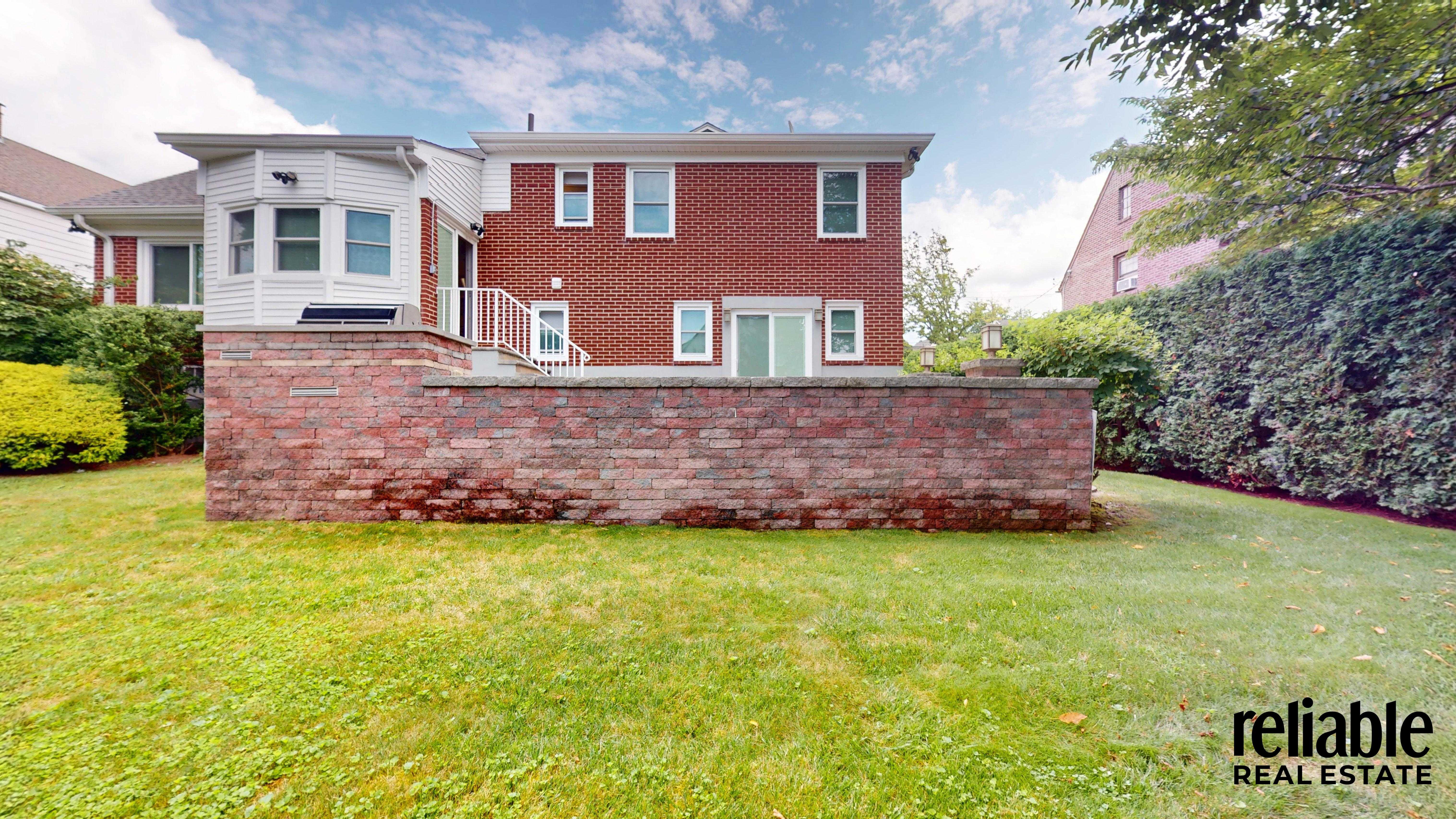 Tuckahoe, New York, 10707, United States, 4 Bedrooms Bedrooms, ,4 BathroomsBathrooms,Residential,For Sale,1941679