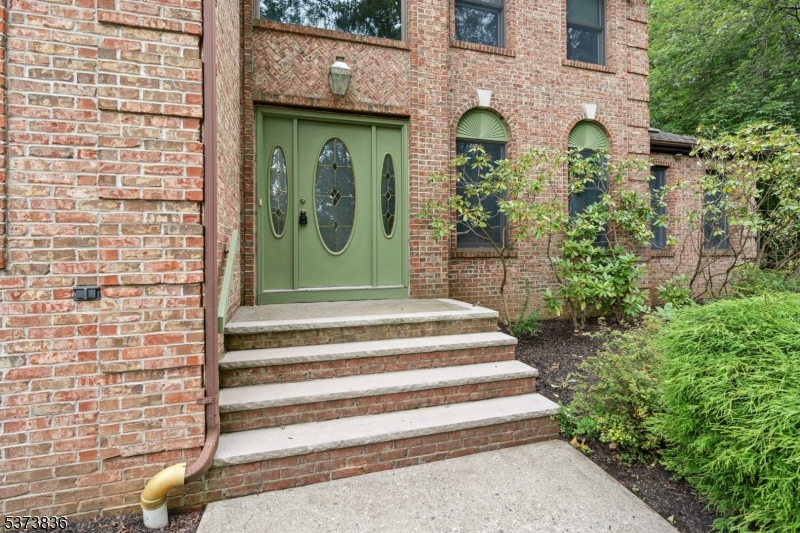 Hardyston Township, New Jersey, 07460, United States, 4 Bedrooms Bedrooms, ,4 BathroomsBathrooms,Residential,For Sale,1900804