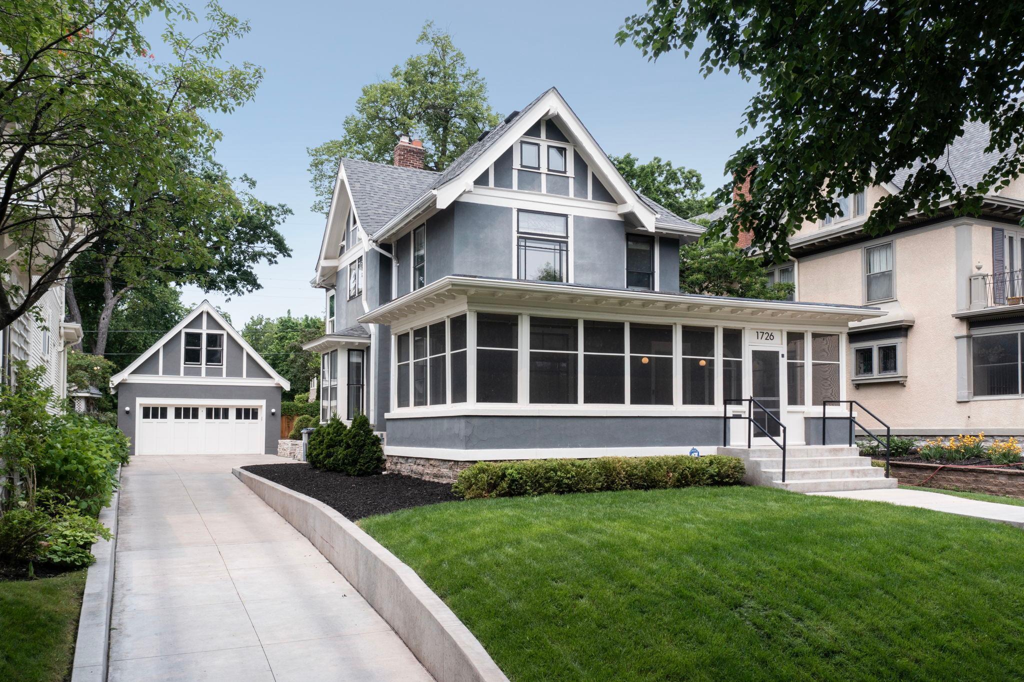 Minneapolis, Minnesota, 55403, United States, 3 Bedrooms Bedrooms, ,2 BathroomsBathrooms,Residential,For Sale,1901965