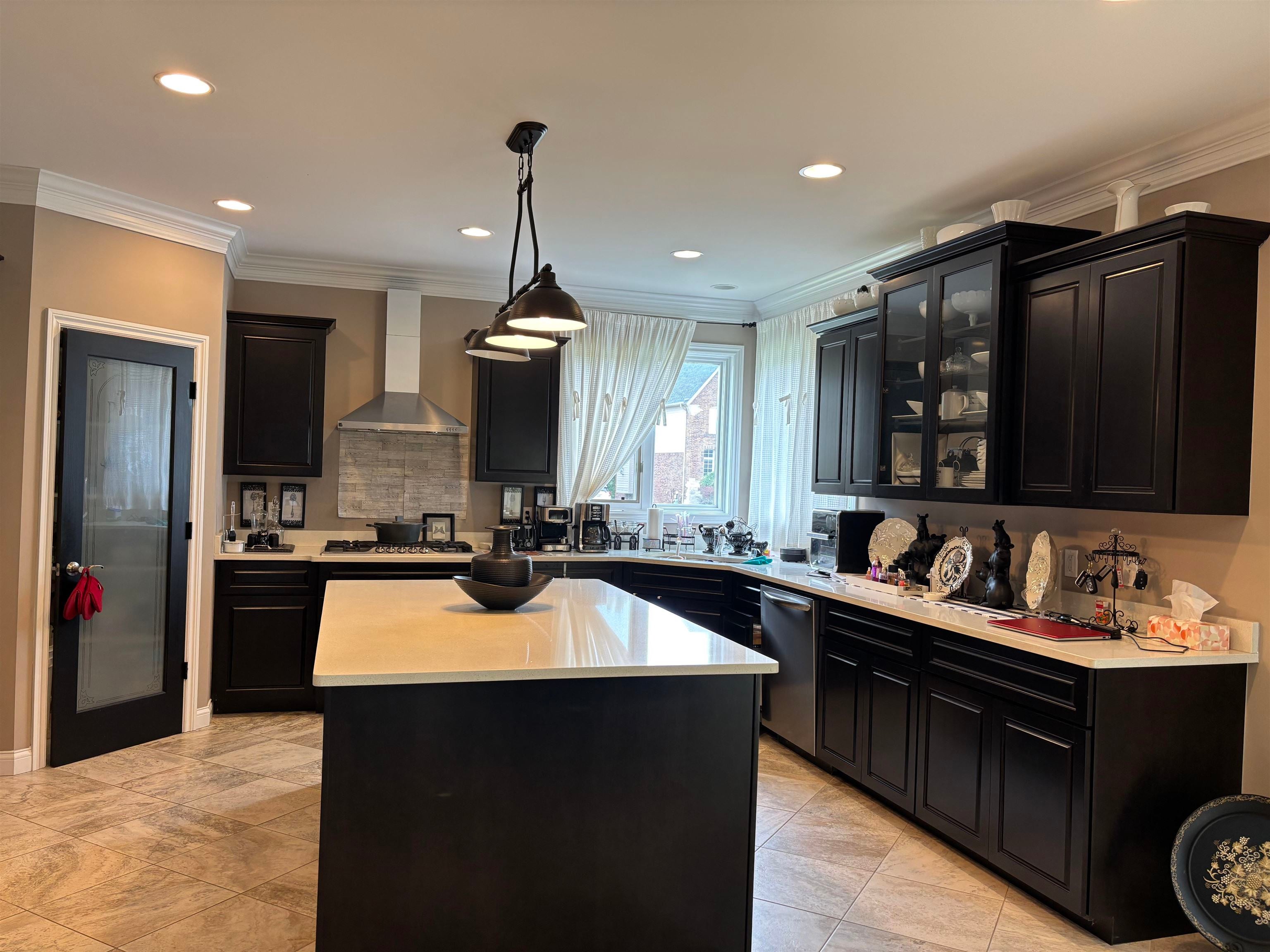 Shelby Twp, Michigan, 48316, United States, 4 Bedrooms Bedrooms, ,4 BathroomsBathrooms,Residential,For Sale,2005359